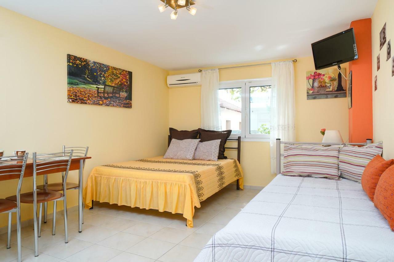 Skála Marión Thomas Apartments מראה חיצוני תמונה